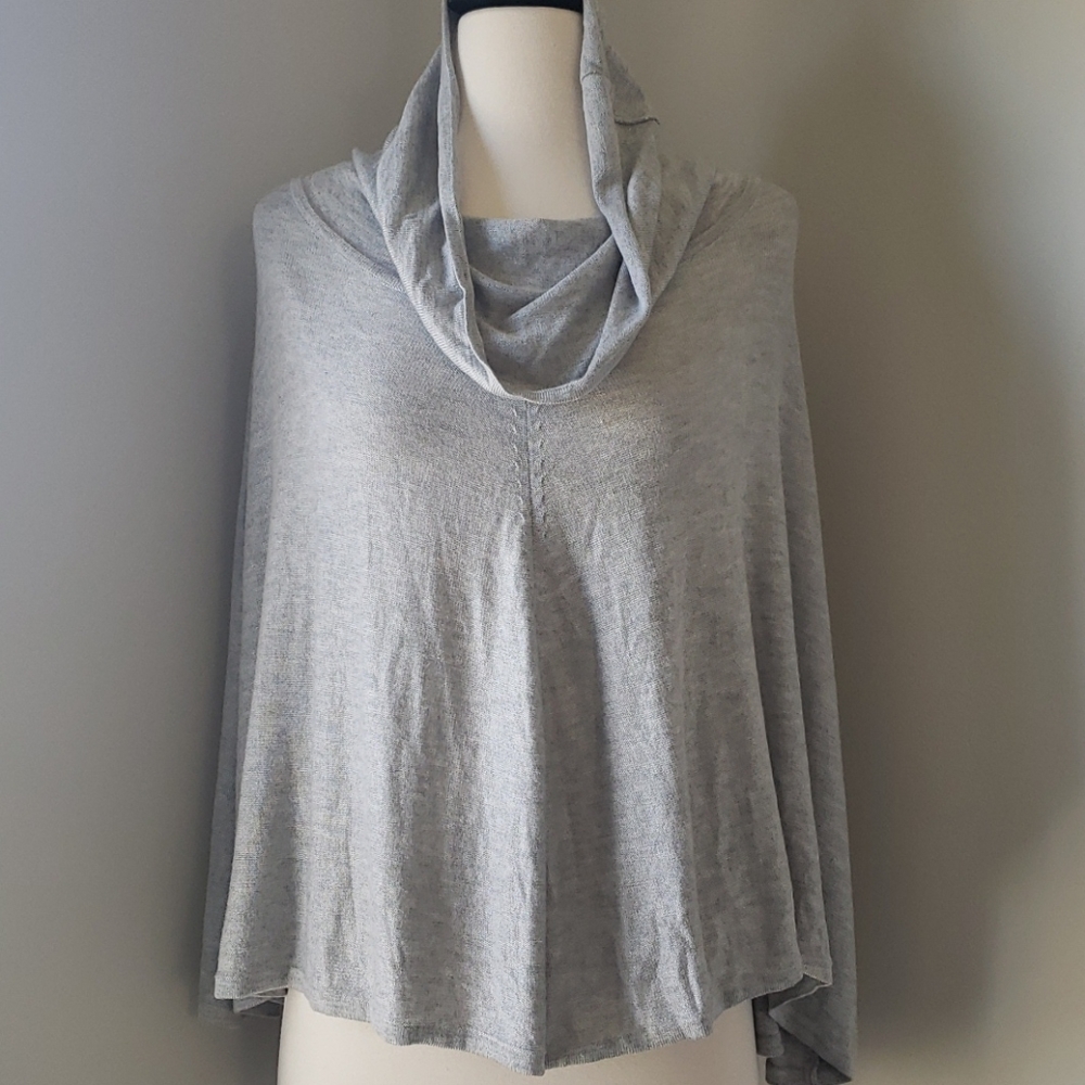 Pea in a Pod Maternity Poncho